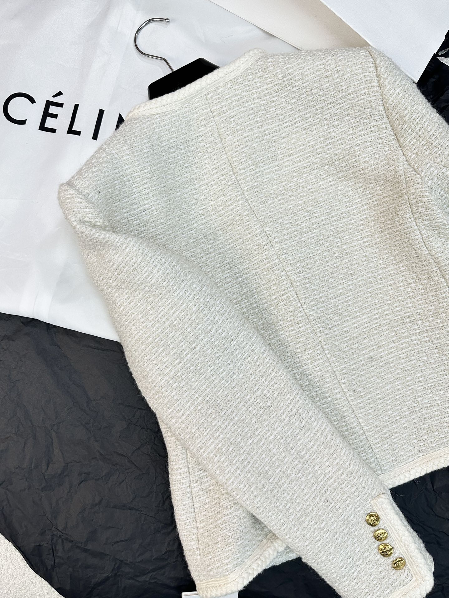 celine 上 着偽物 高級感 アウター おしゃれセーター 暖かい 柔らかい 品質保証 ホワイト_4