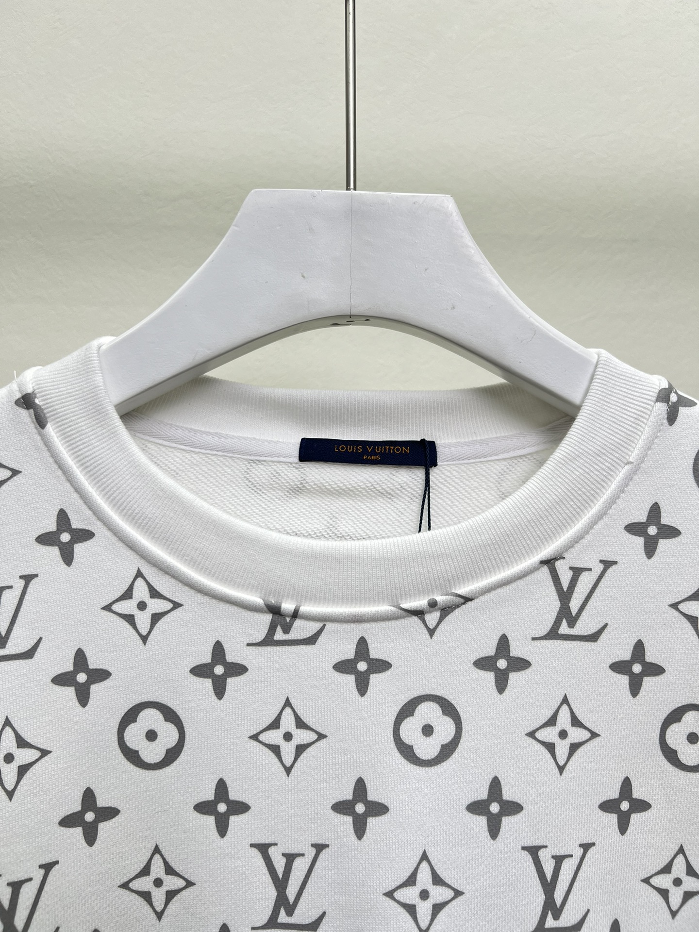ルイヴィトンのtシャツ激安通販 セータートップス 暖かい シャツ ファッション ホワイト_4
