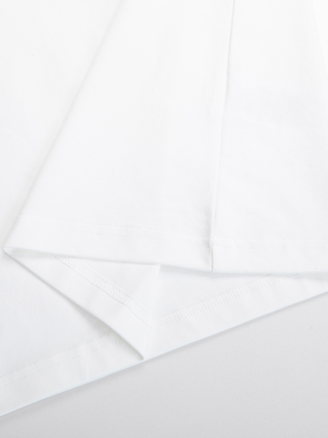 バーバリー偽物スーパーコピー半袖Tシャツコットンホワイト柔らかいファッション_6