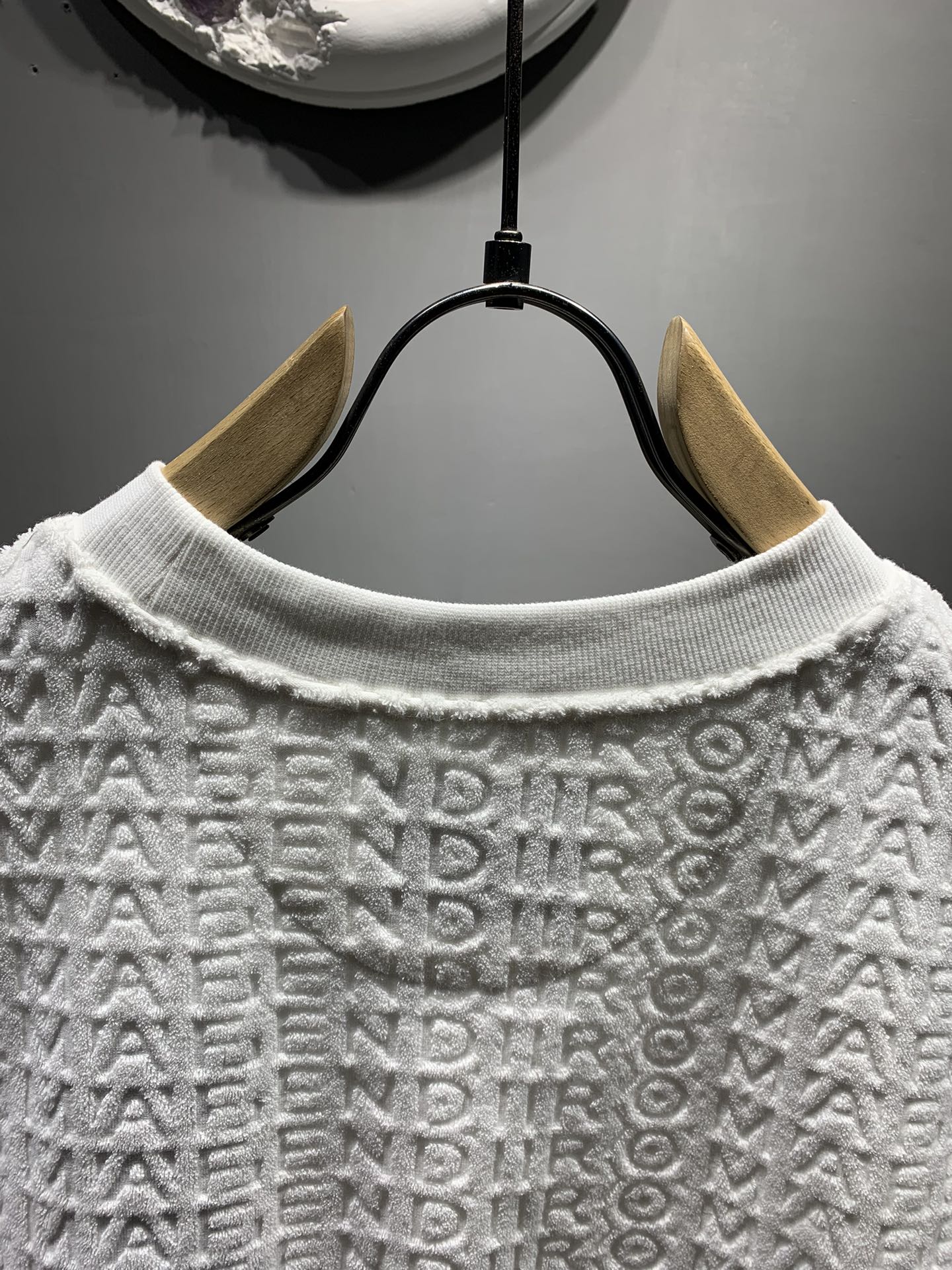 低価直輸入専門店フェンディＴシャツコピー　Fendi by Marc Jacobs Tシャツ_6