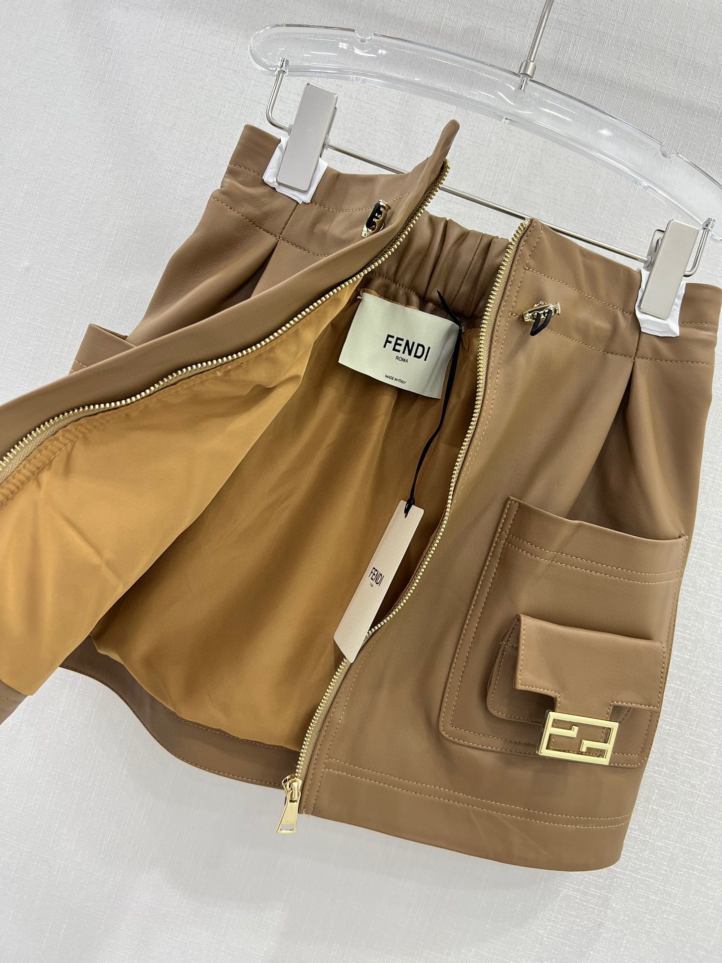 人気セール高品質フェンディ人気スカート偽物 ダブルポケットが特徴のワークデザインの羊革_6