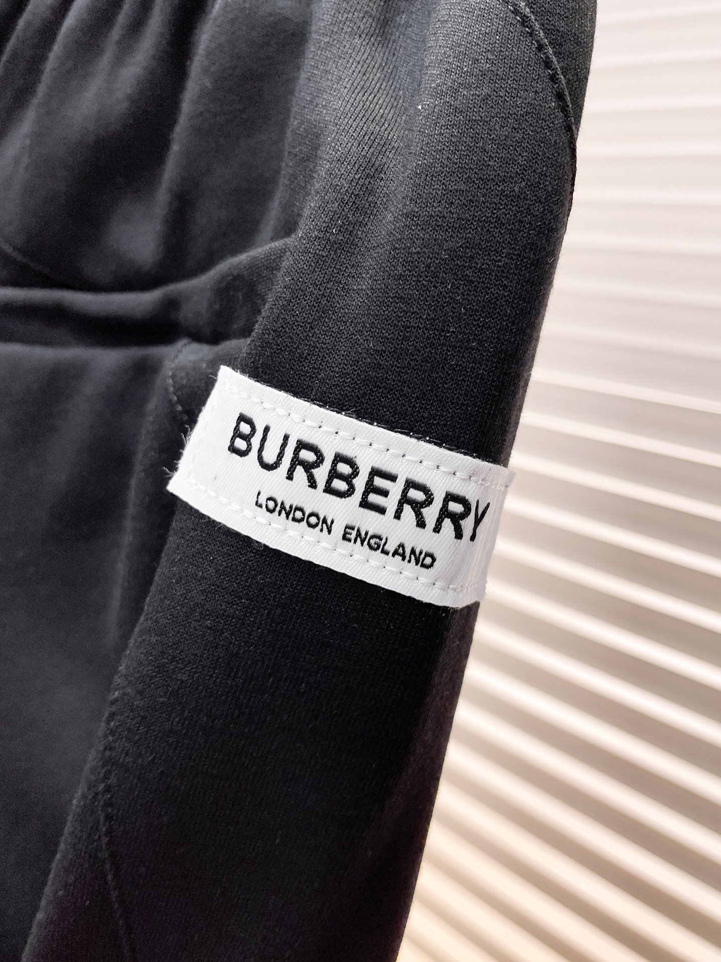 バーバリー BURBERRY限定新品 スーパーコピー ズボン コットン ブラック メンズ 蒸れない 高級_4