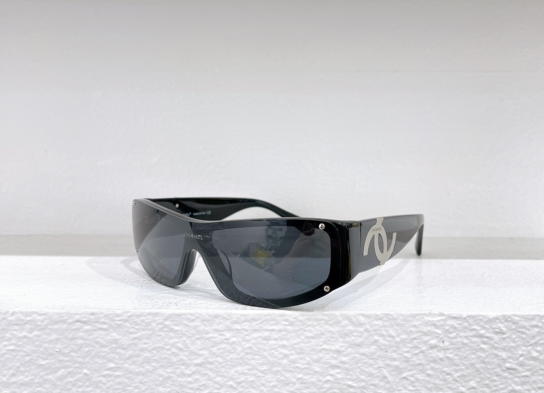 驚きの破格値人気のサングラス chaneln級品　CH5072_3