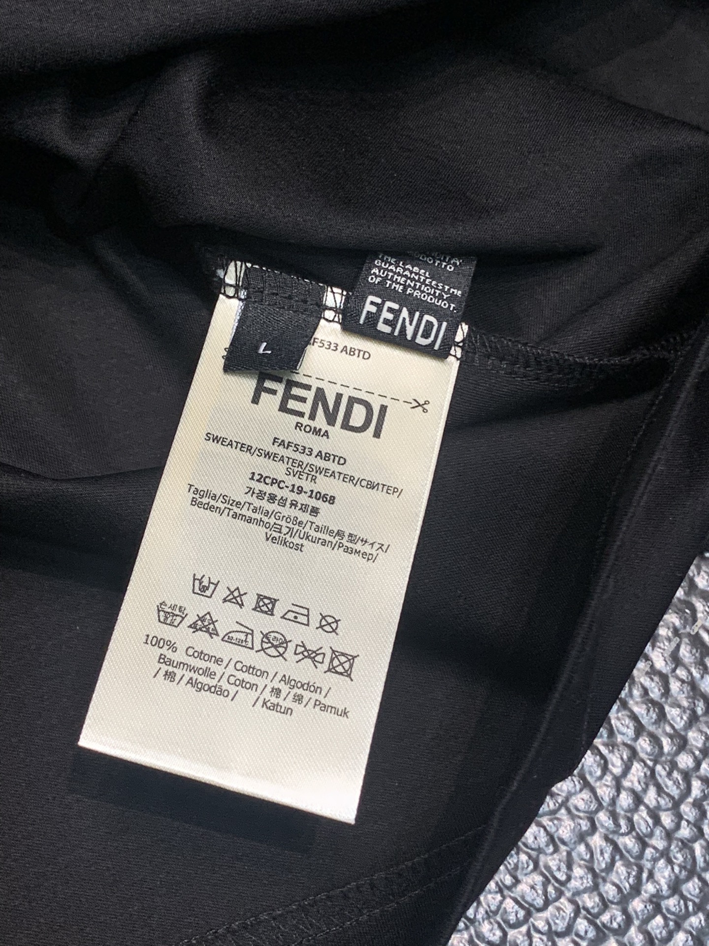 フェンディ FENDI限定 スーパーコピー 半袖 Tシャツ コットン ブラック 柔らかい 高級 花柄_6