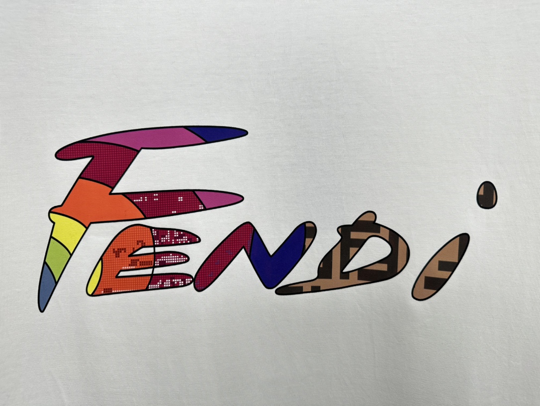 フェンディ FENDI限定 スーパーコピー 半袖 Tシャツ コットン ホワイト 柔らかい 高級 花柄_3