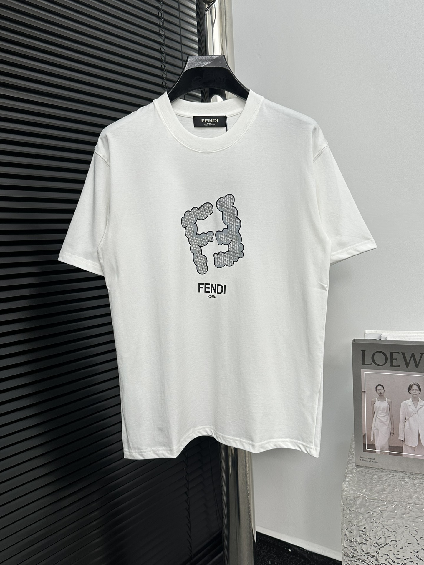 フェンディ 激安通販 スーパーコピー 半袖 Tシャツ コットン ホワイト 柔らかい 高級 花柄_1