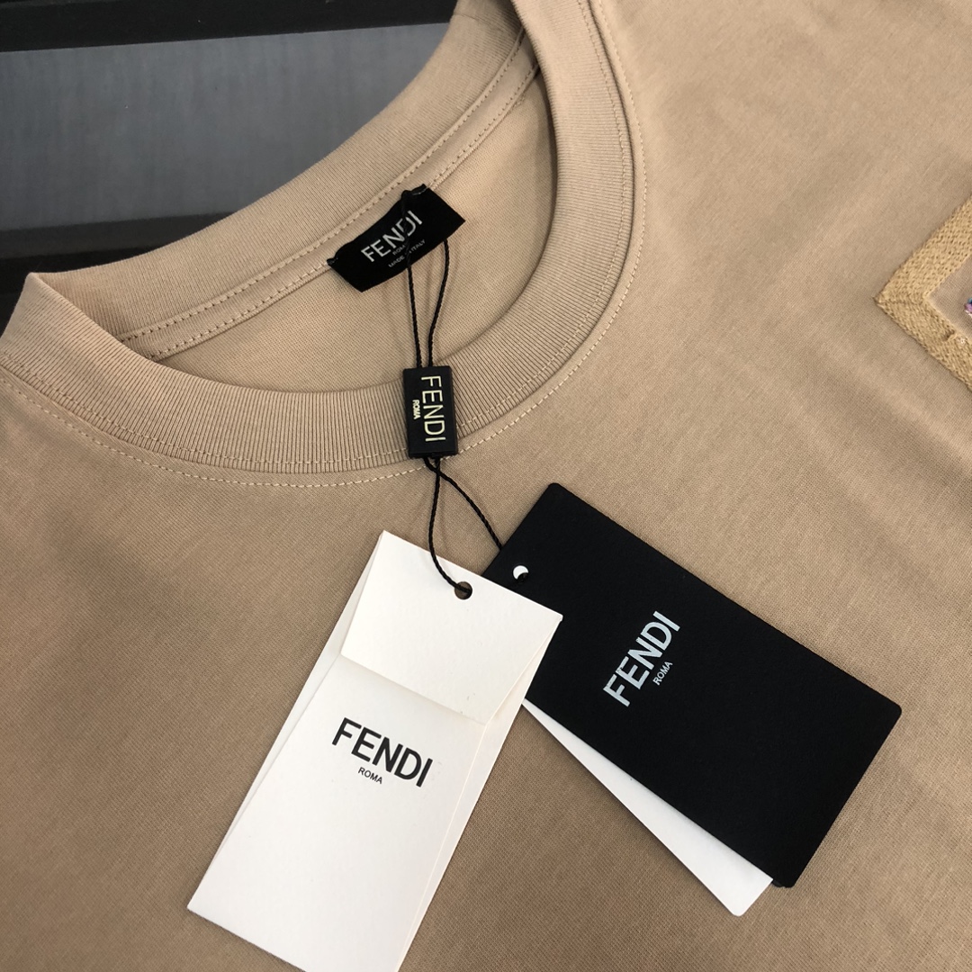 フェンディ FENDI限定 スーパーコピー 半袖 Tシャツ コットン カーキ 柔らかい 高級 花柄_2