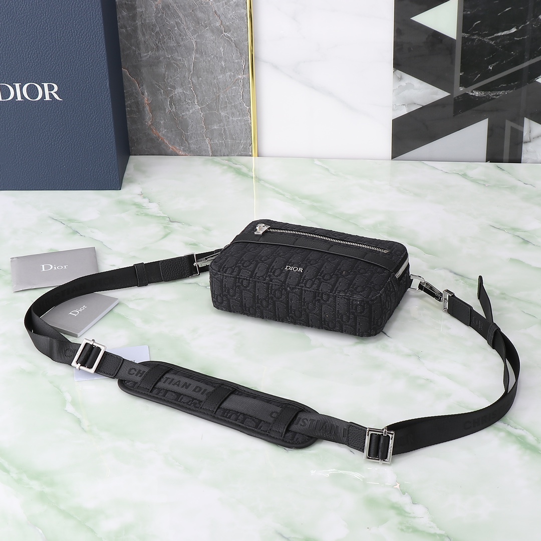 数量限定 爆買いレディース ディオールショルダーバッグスーパーコピー Dior Homme カメラショルダーバッグ_4