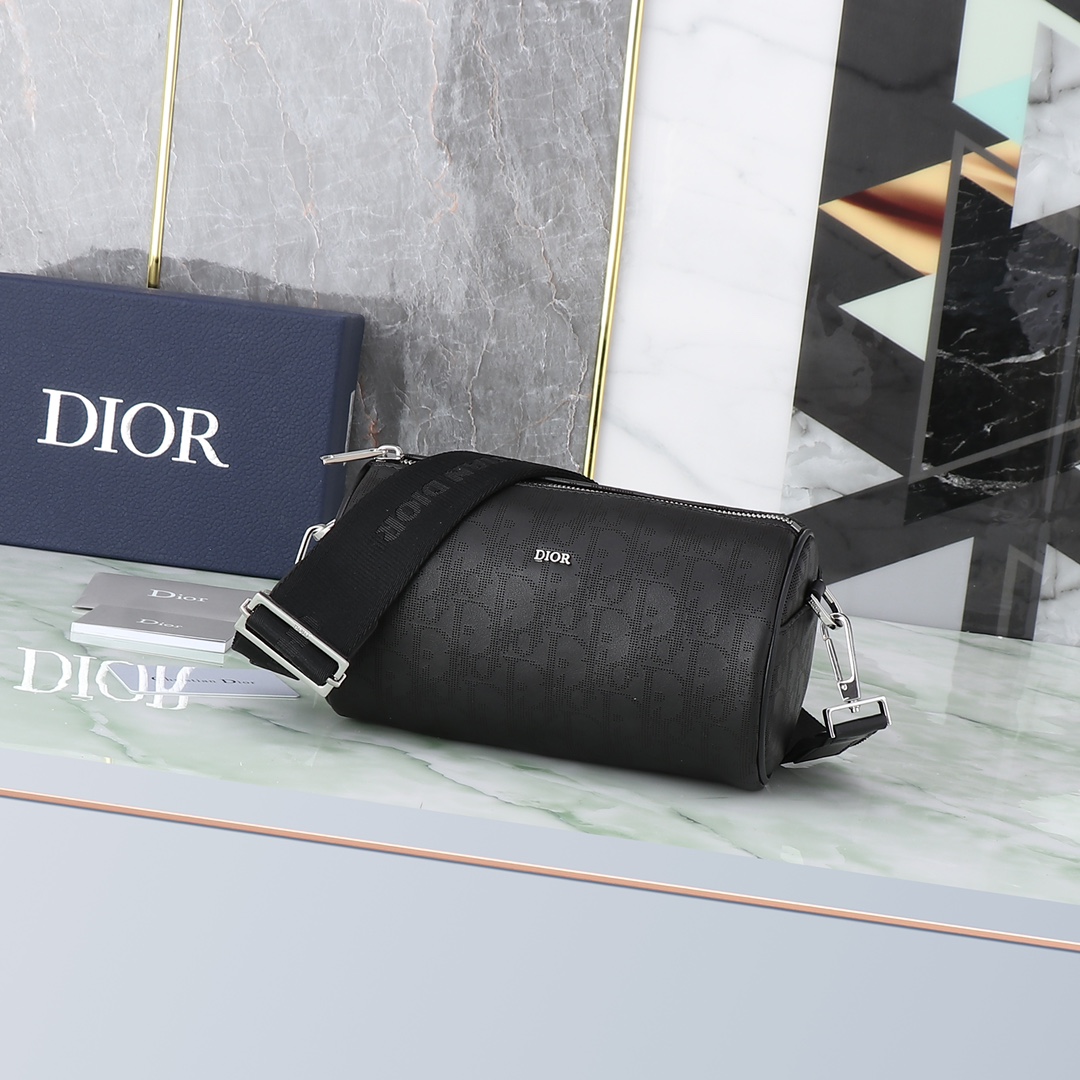 有名人 愛用品dior ショルダーウォレット バッグ偽物 調整可能 ナイロン製 「Christian Dior」ロゴ_1