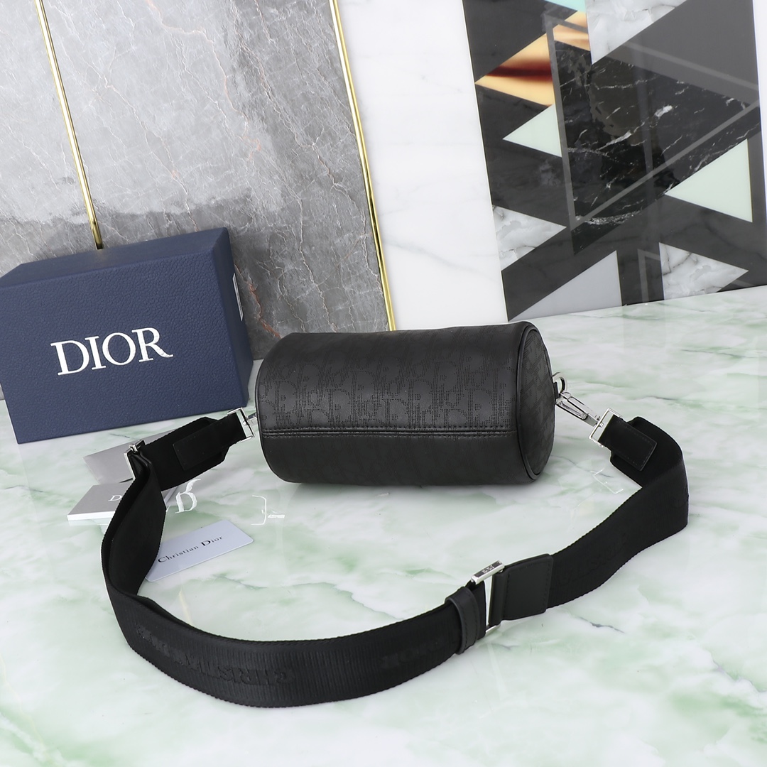 有名人 愛用品dior ショルダーウォレット バッグ偽物 調整可能 ナイロン製 「Christian Dior」ロゴ_2
