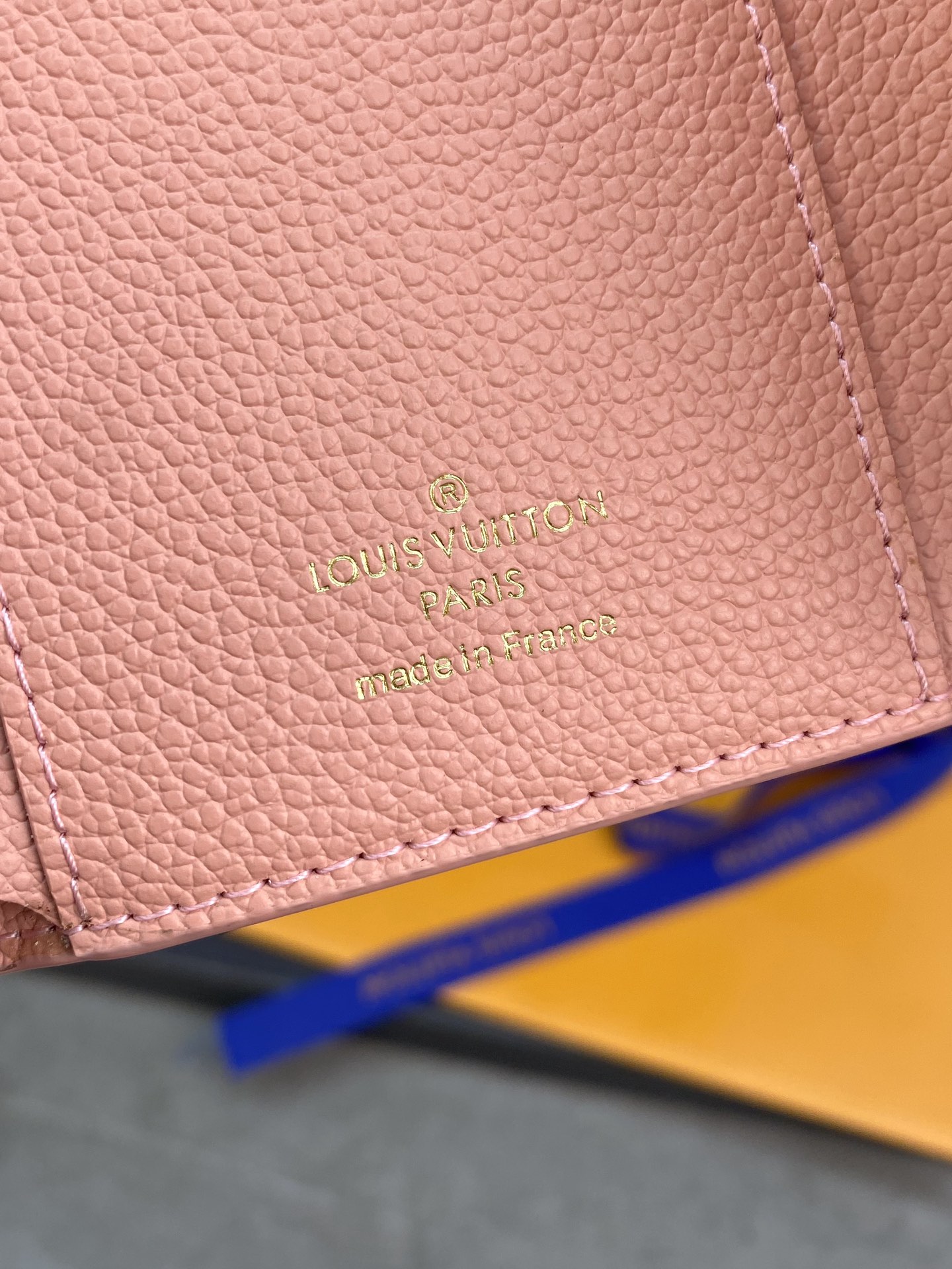 最新作 人気定番 爆買いルイウ ゙ィトン 財布偽物  柔らかなモノグラム  美しい配色_5