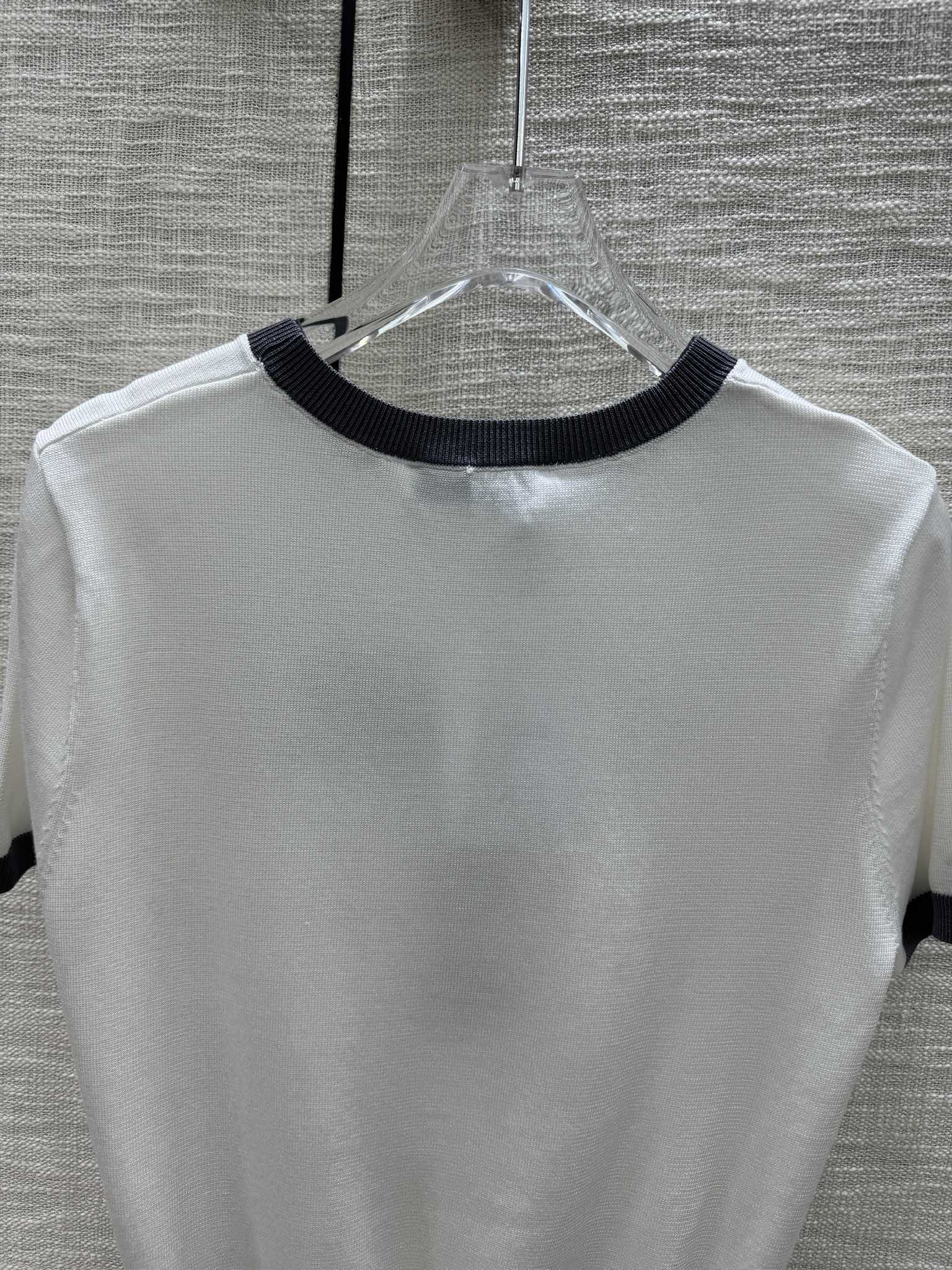 限定セール 低価dior 半袖tシャツ偽物2024年の春夏最新コレクション ラウンドネック 数字8のロゴ_6