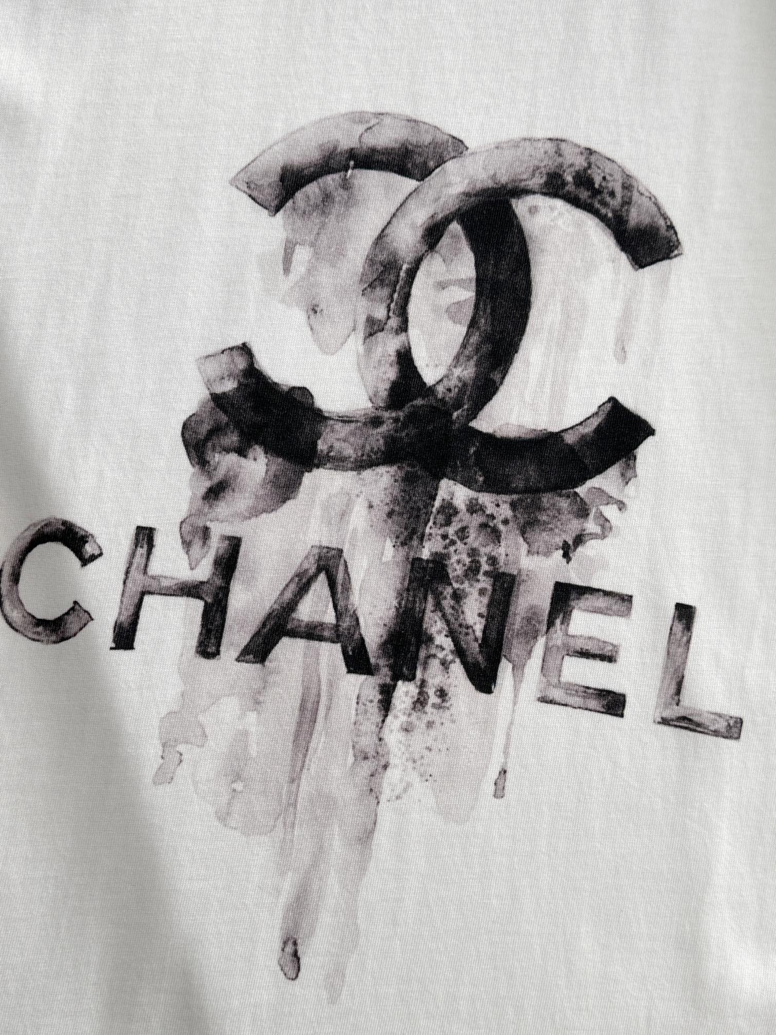 最安値！大人気chanel 半袖ニットスーパーコピー素肌に優しい素材 通気性が良く 洗練されたデザイン_4