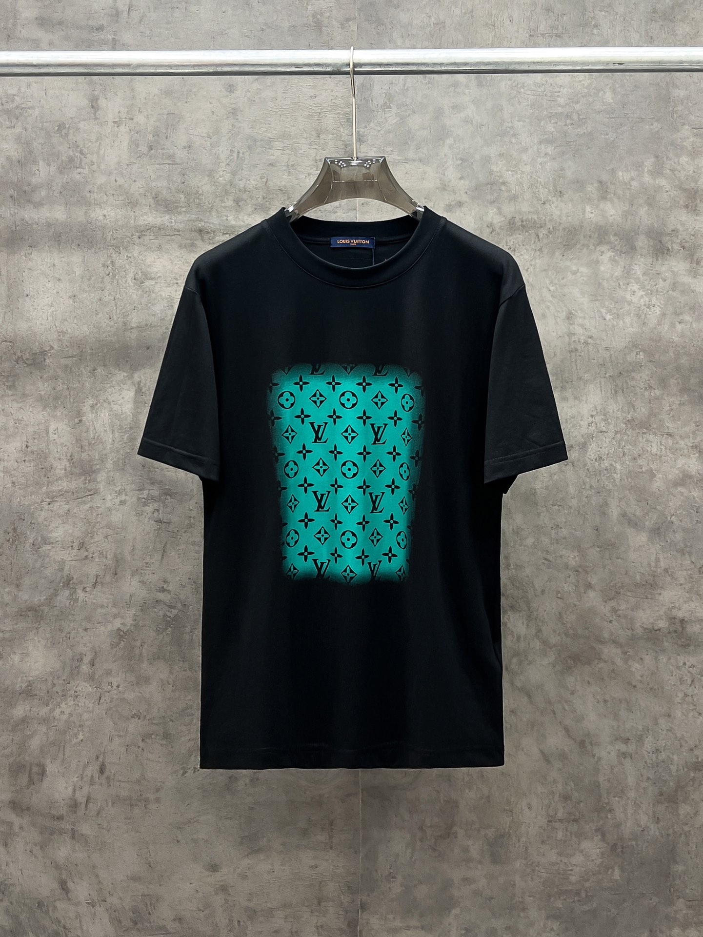 2023新登場のレディース ルイヴィトン tシャツn級品 クラシック モノグラム柄 耐久性も抜群_1