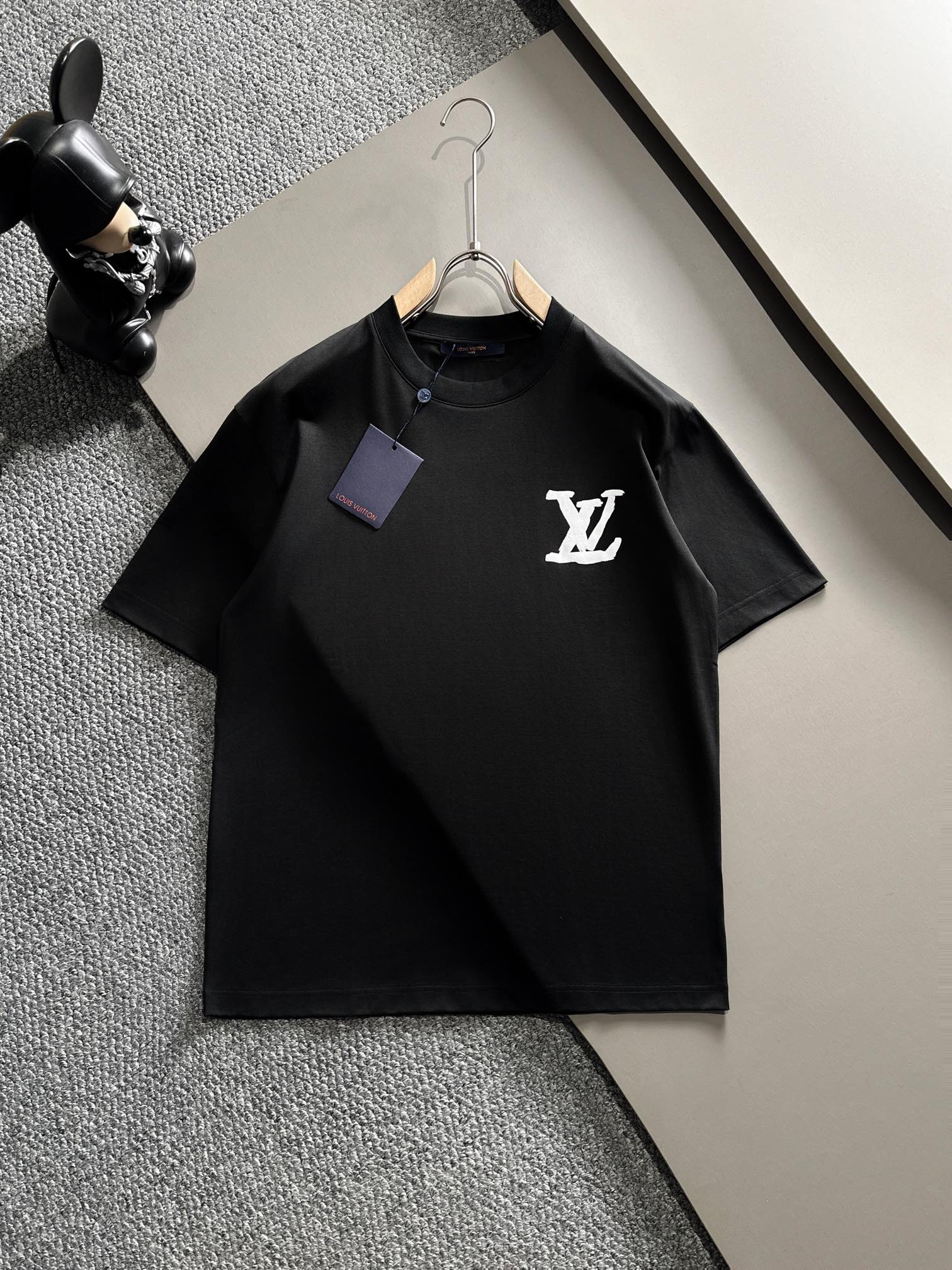 大特価！新商品!ルイヴィトン tシャツn級品 上質な素材 幅広いスタイルにマッチ_1