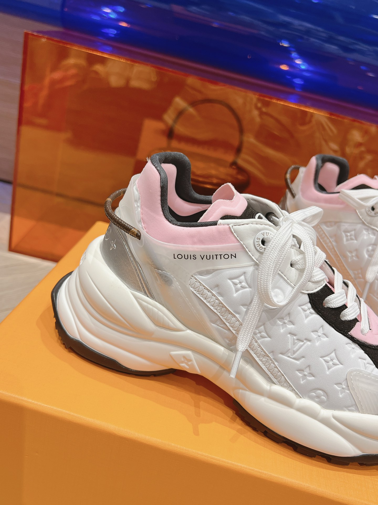 数量限定 得価ルイヴィトンサイズ感シューズコピー Run55スポーツシューズ TPU複合ソール_7
