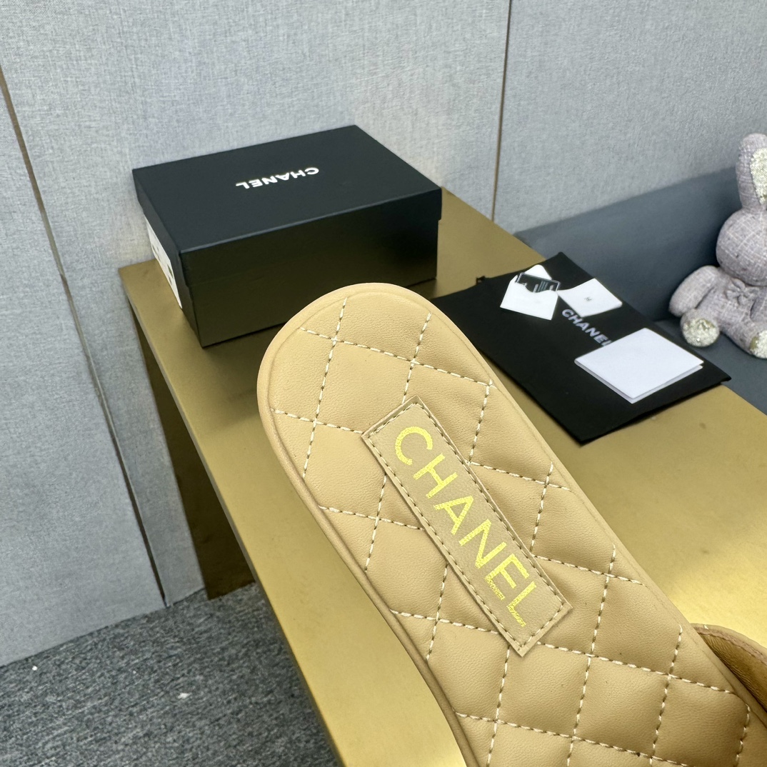 HOT100%新品サンダルシャネル スーパーコピー 高級感あふれる仕上がり 快適 機能性_6