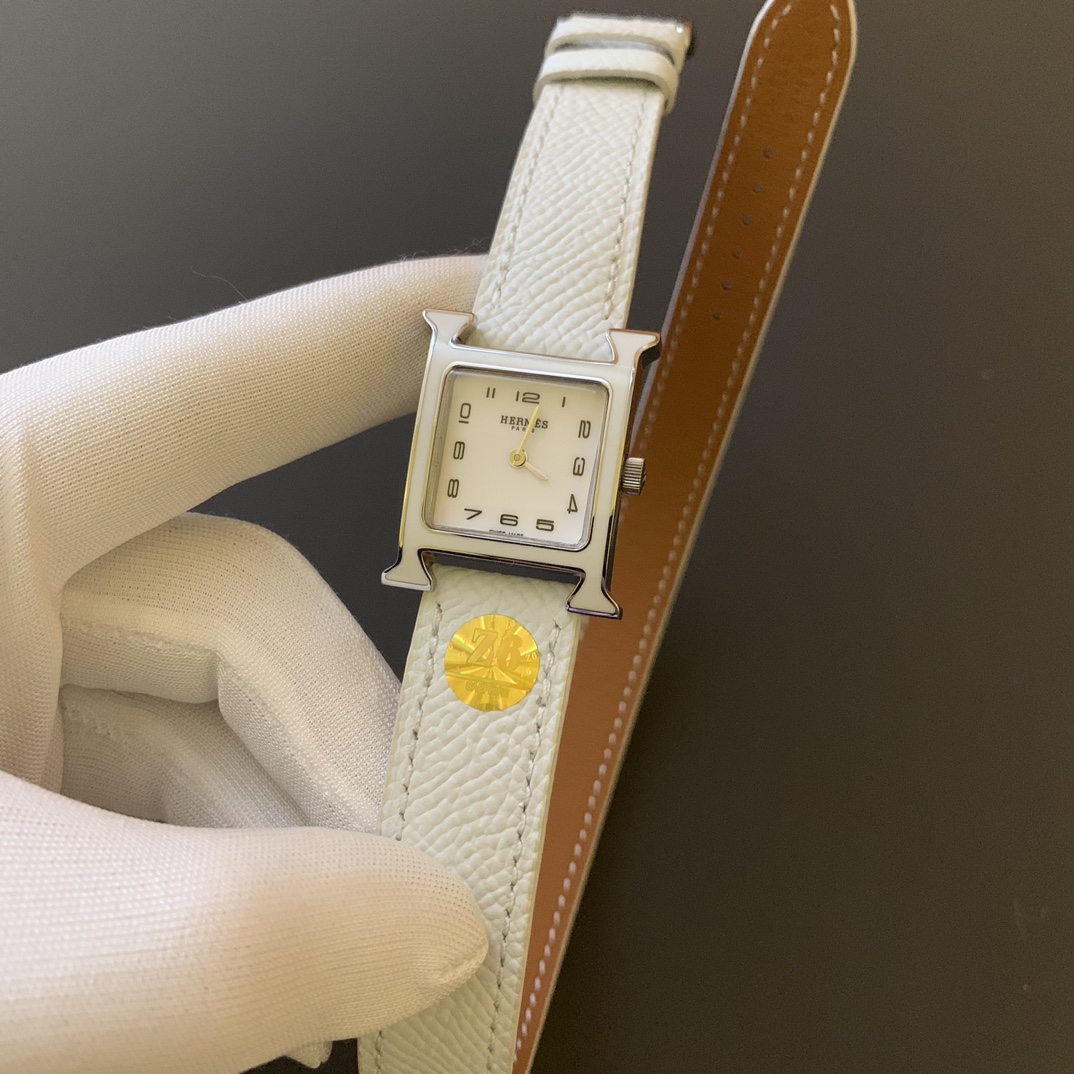 新作到着!!  オシャレエルメス時計コピー Heure H ステンレススチールウォッチ 人気高い_3